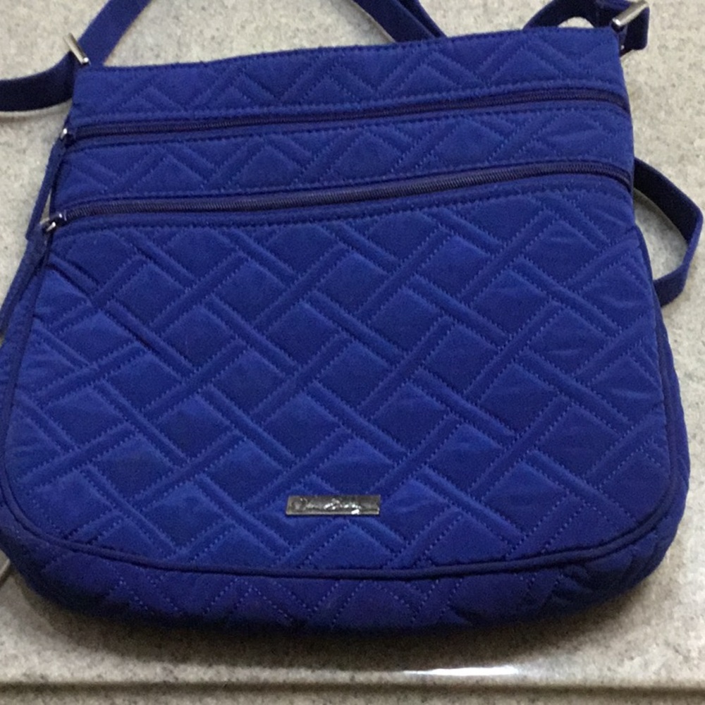Vera Bradley sling handbag